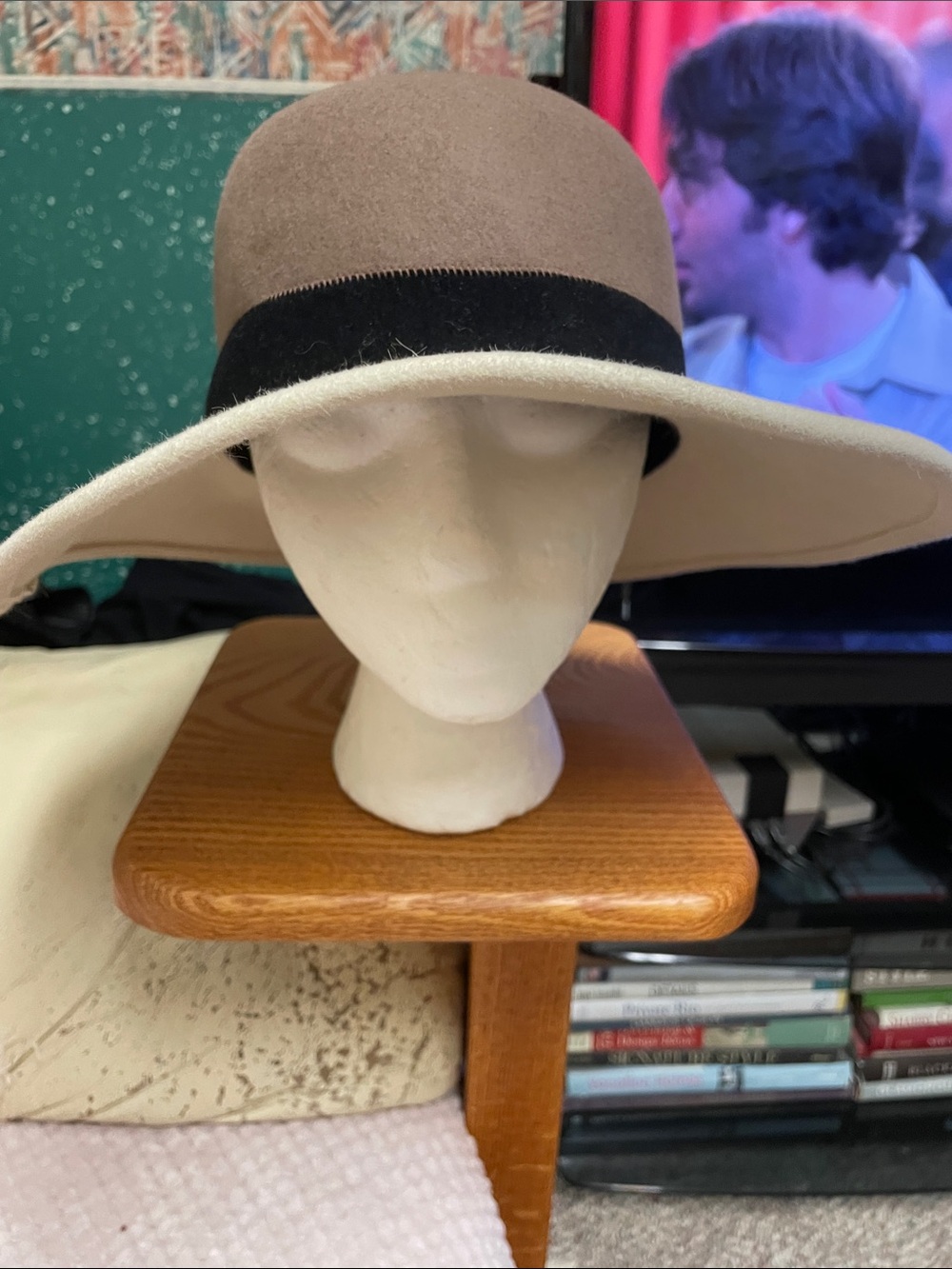 Anita Pineault Two-Tone Wide Brim wool Felt Hat - Taupe, cream and Black